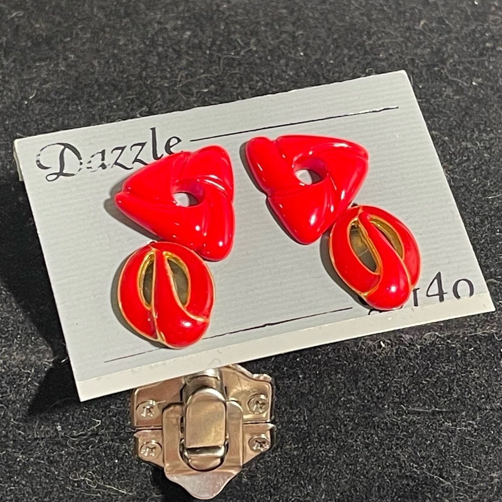 Red Retro Enamel Statement Earrings - Picture 2 of 3